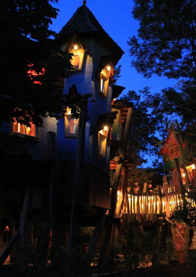 Baumhaushotel Oaseweil Weil im Schonbuch 외부 사진