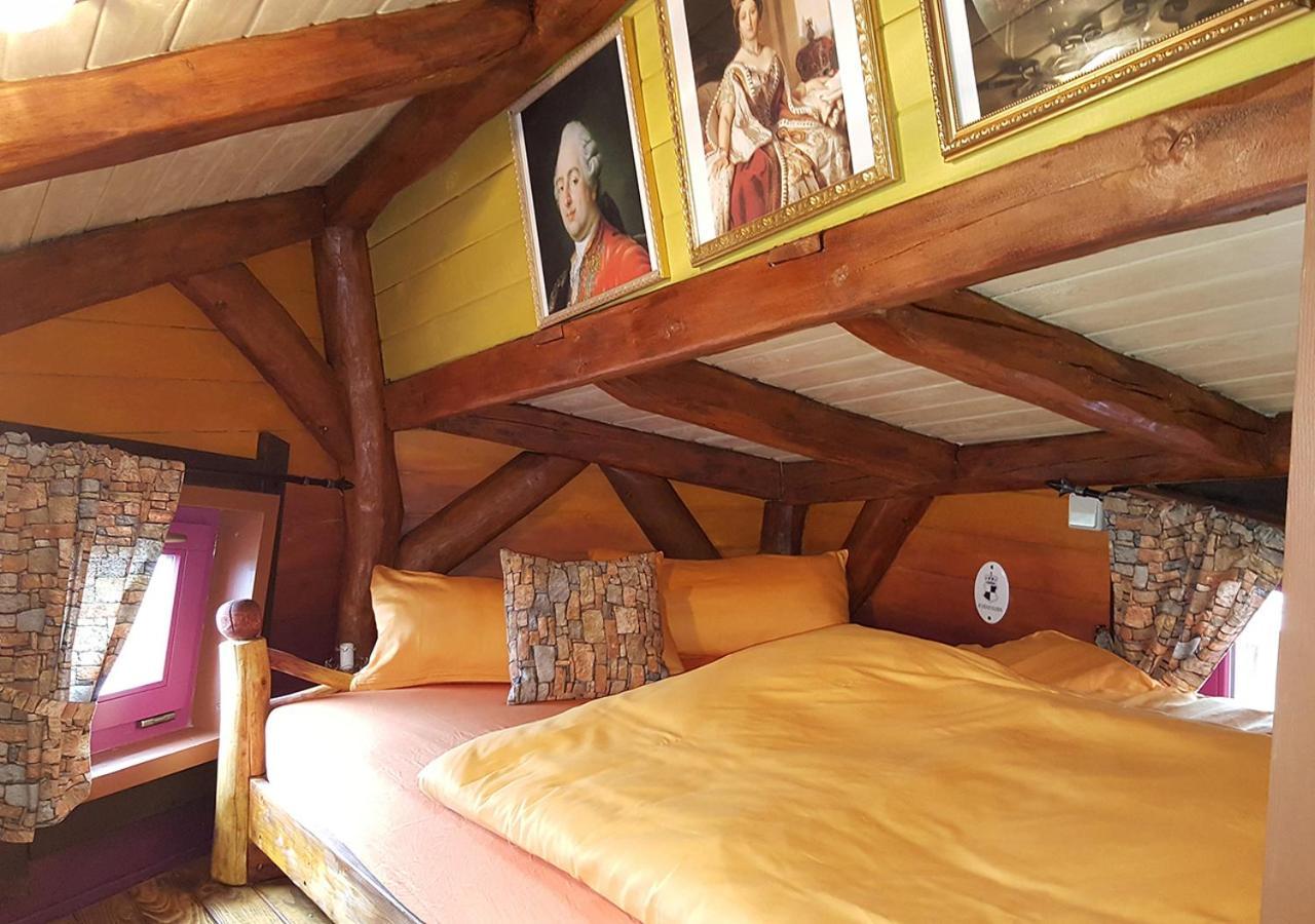 Baumhaushotel Oaseweil Weil im Schonbuch 외부 사진